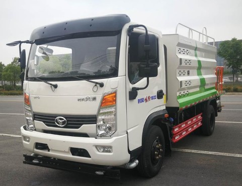 藍(lán)牌灑水車(chē)哪個(gè)牌子好_國(guó)六7方時(shí)風(fēng)風(fēng)馳藍(lán)牌綠化灑水車(chē)廠(chǎng)家價(jià)格